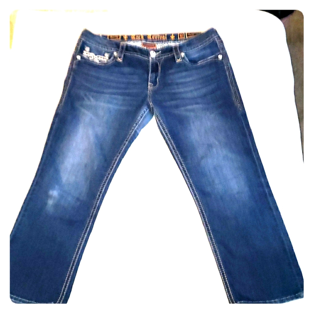 Women's Rock revivals size 32 capris
